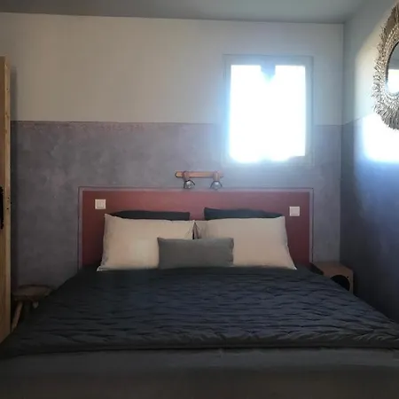 Hotel L'observatoire Saint-Michel-lʼObservatoire